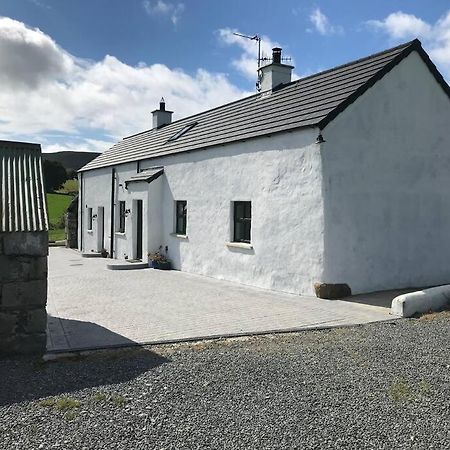 Mournes Family Cottage With Hot Tub Hilltown Extérieur photo